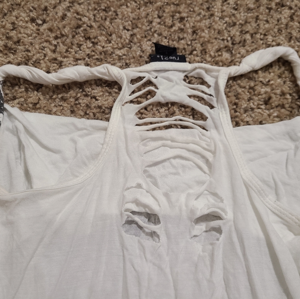 Rue21 rayon white, black, & diamond tank top - Picture 2 of 2